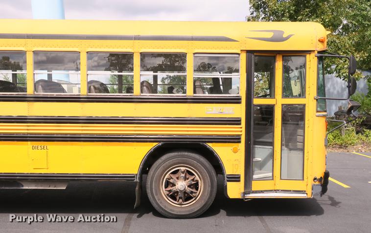 image for item DE3821 1994 Blue Bird TC2000 school bus