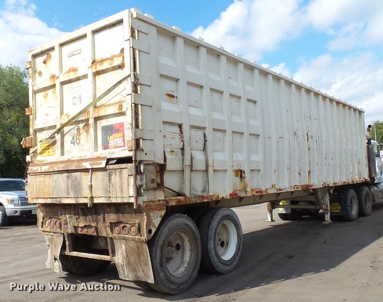 image for item DE4867 2004 Steco SEC3896 refuse transfer trailer