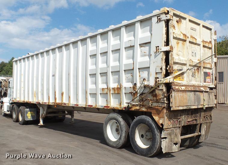 image for item DE4867 2004 Steco SEC3896 refuse transfer trailer