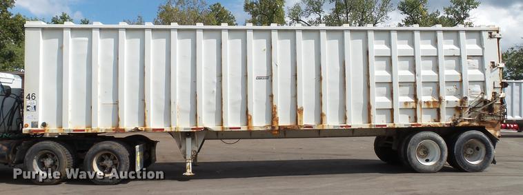 image for item DE4867 2004 Steco SEC3896 refuse transfer trailer
