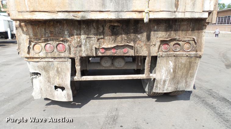 image for item DE4867 2004 Steco SEC3896 refuse transfer trailer