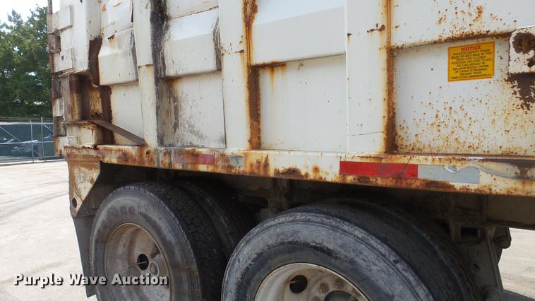 image for item DE4867 2004 Steco SEC3896 refuse transfer trailer