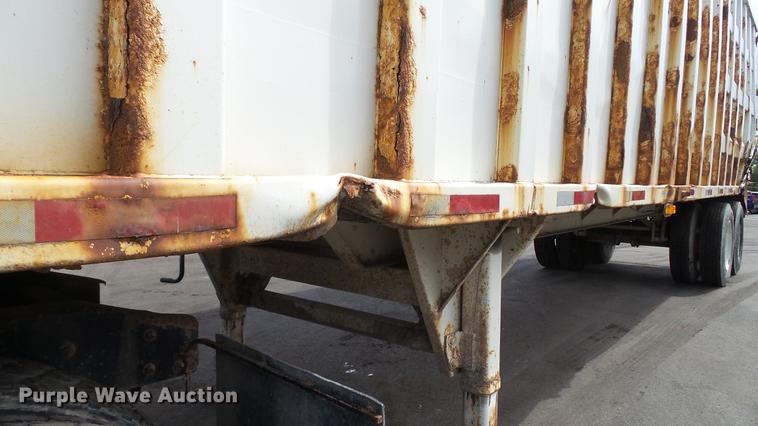 image for item DE4867 2004 Steco SEC3896 refuse transfer trailer