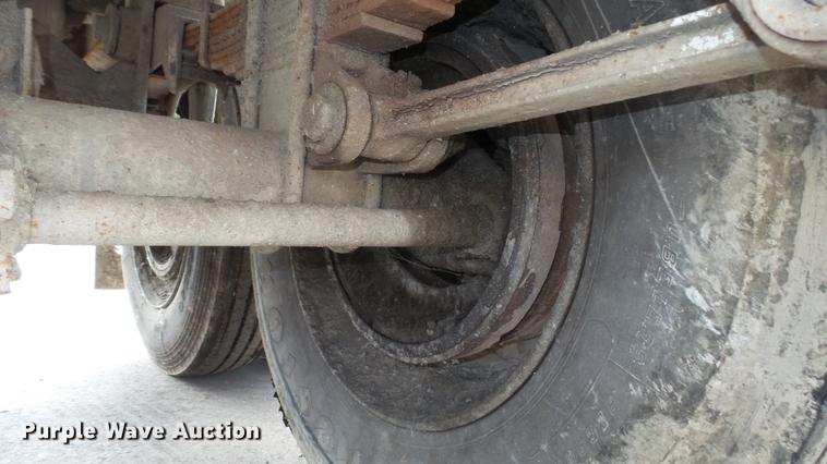 image for item DE4867 2004 Steco SEC3896 refuse transfer trailer