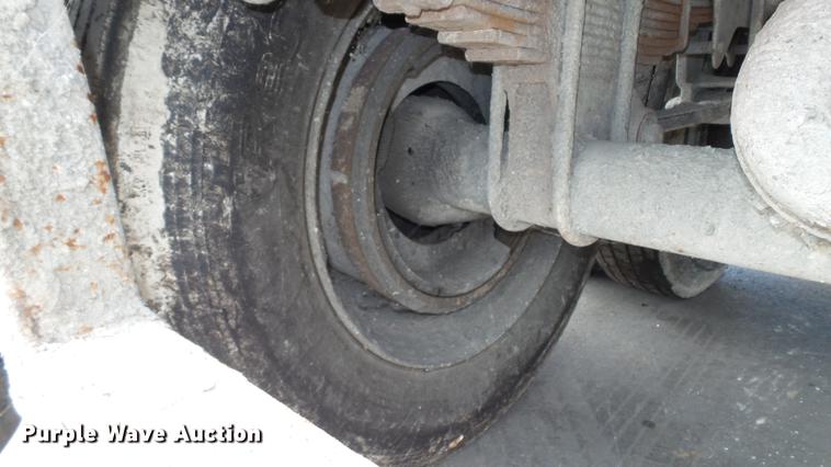 image for item DE4867 2004 Steco SEC3896 refuse transfer trailer