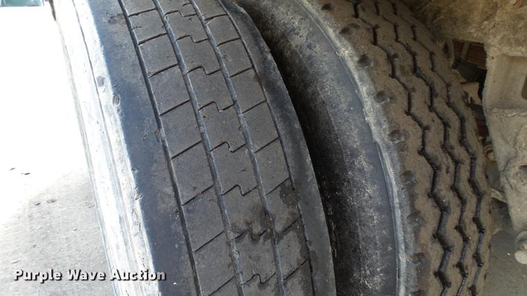 image for item DE4867 2004 Steco SEC3896 refuse transfer trailer