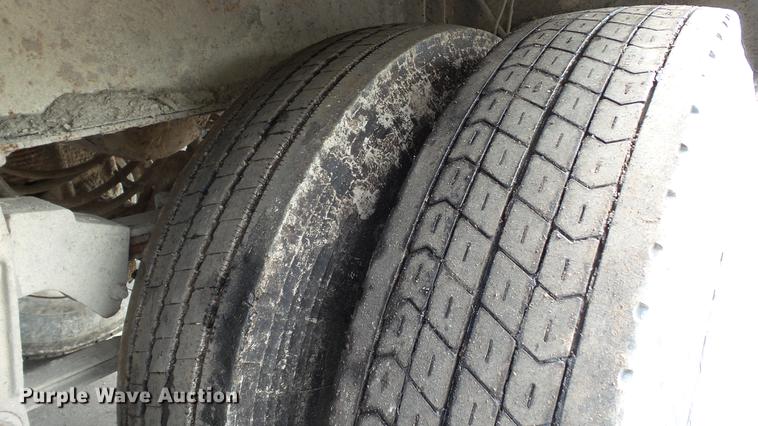 image for item DE4867 2004 Steco SEC3896 refuse transfer trailer