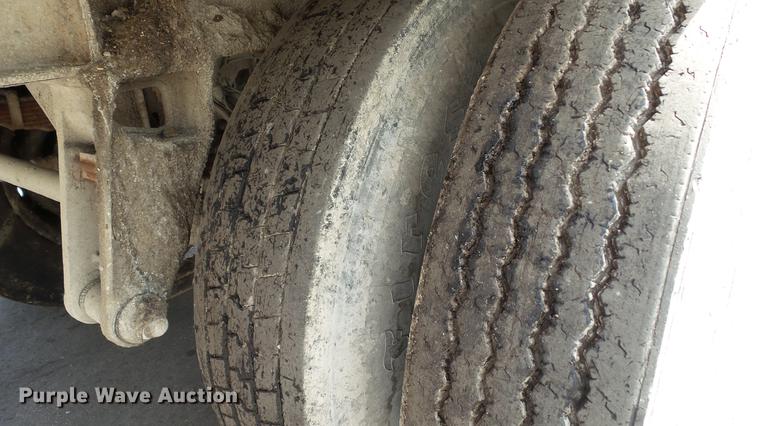 image for item DE4867 2004 Steco SEC3896 refuse transfer trailer