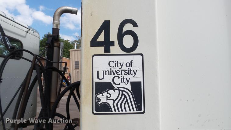 image for item DE4867 2004 Steco SEC3896 refuse transfer trailer