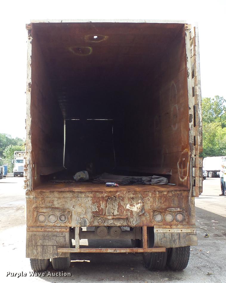 image for item DE4877 2004 Steco SEC3896 refuse transfer trailer