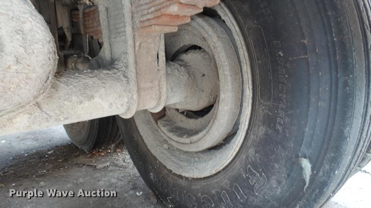 image for item DE4877 2004 Steco SEC3896 refuse transfer trailer