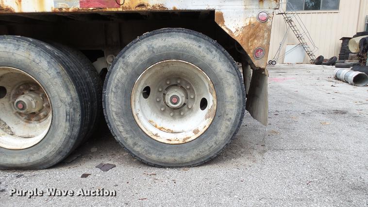 image for item DE4877 2004 Steco SEC3896 refuse transfer trailer