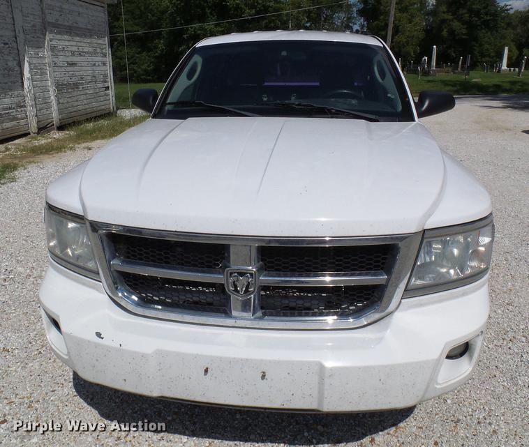 image for item DE5215 2010 Dodge Dakota Ext. Cab pickup truck