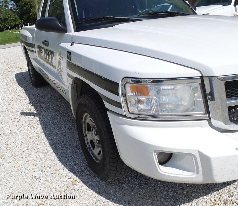 image for item DE5215 2010 Dodge Dakota Ext. Cab pickup truck