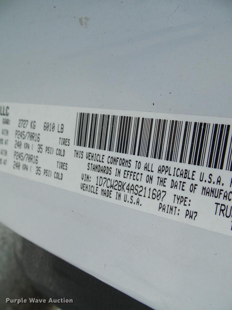 image for item DE5215 2010 Dodge Dakota Ext. Cab pickup truck