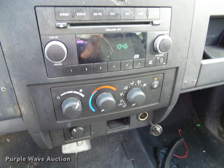 image for item DE5215 2010 Dodge Dakota Ext. Cab pickup truck