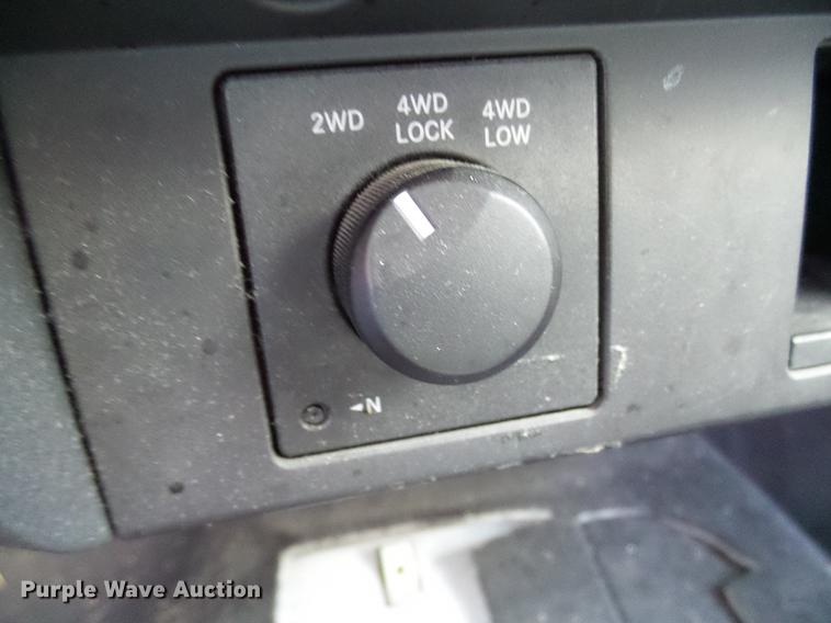 image for item DE5215 2010 Dodge Dakota Ext. Cab pickup truck