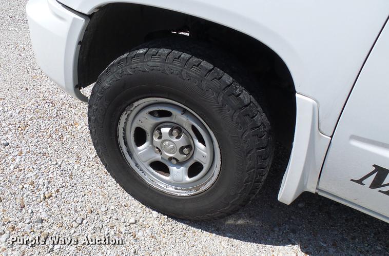 image for item DE5216 2010 Dodge Dakota Ext. Cab pickup truck