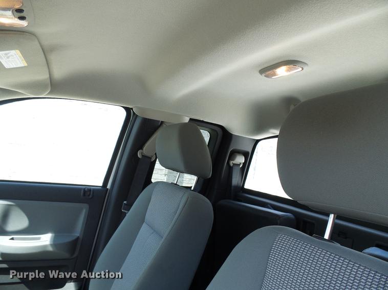 image for item DE5216 2010 Dodge Dakota Ext. Cab pickup truck