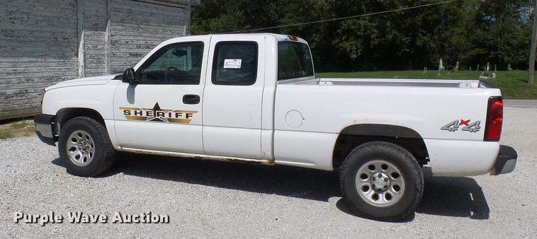 image for item DE5217 2006 Chevrolet Silverado 1500 Ext. Cab pickup truck