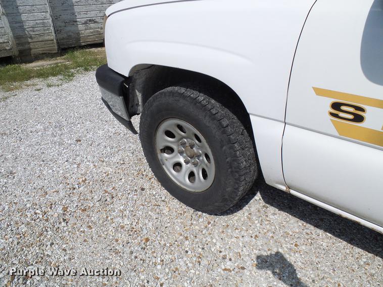 image for item DE5217 2006 Chevrolet Silverado 1500 Ext. Cab pickup truck
