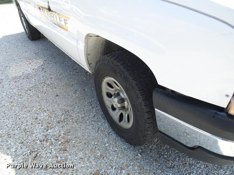 image for item DE5217 2006 Chevrolet Silverado 1500 Ext. Cab pickup truck