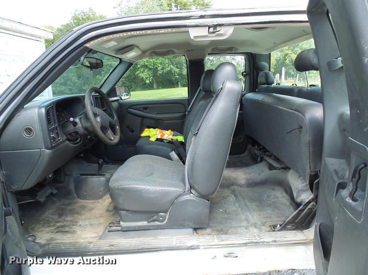 image for item DE5217 2006 Chevrolet Silverado 1500 Ext. Cab pickup truck