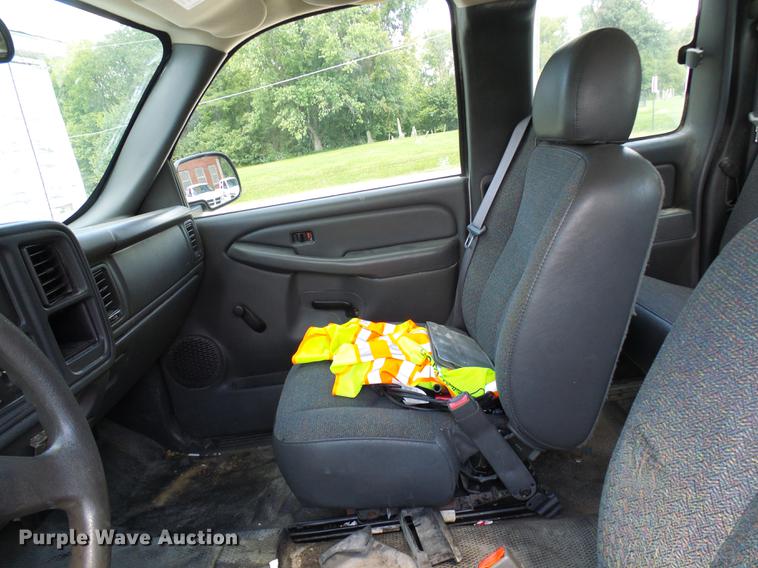 image for item DE5217 2006 Chevrolet Silverado 1500 Ext. Cab pickup truck