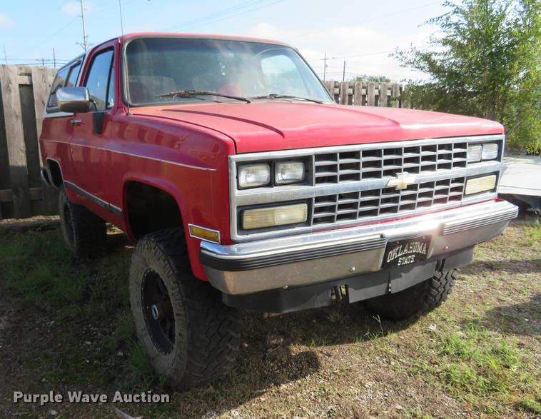 image for item DE6392 1990 Chevrolet K5 Blazer SUV