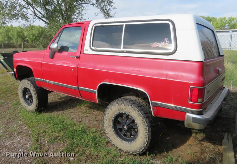 image for item DE6392 1990 Chevrolet K5 Blazer SUV