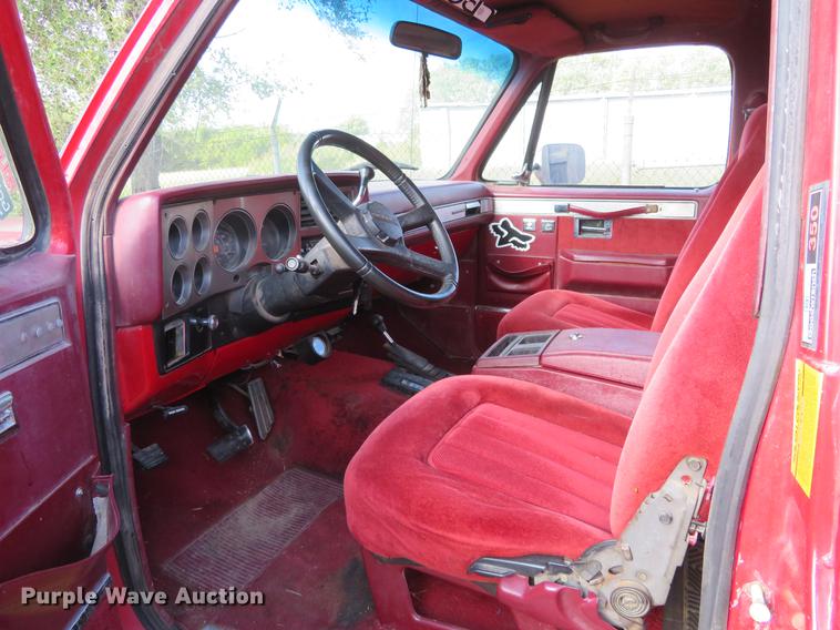 image for item DE6392 1990 Chevrolet K5 Blazer SUV