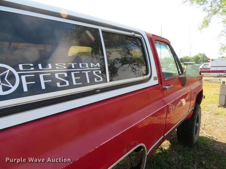 image for item DE6392 1990 Chevrolet K5 Blazer SUV