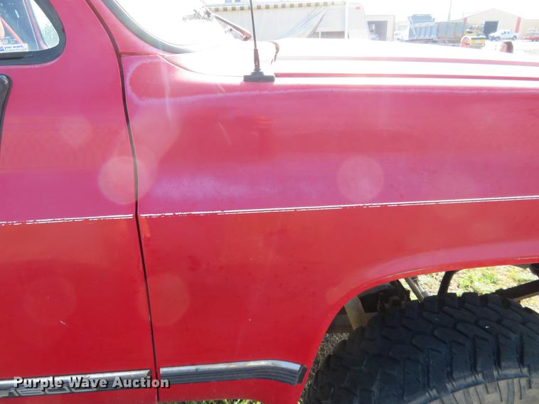 image for item DE6392 1990 Chevrolet K5 Blazer SUV