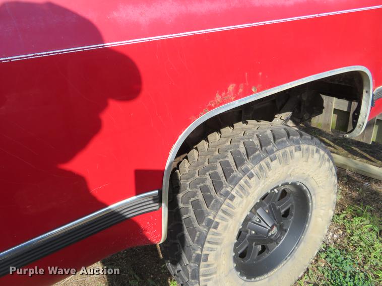 image for item DE6392 1990 Chevrolet K5 Blazer SUV