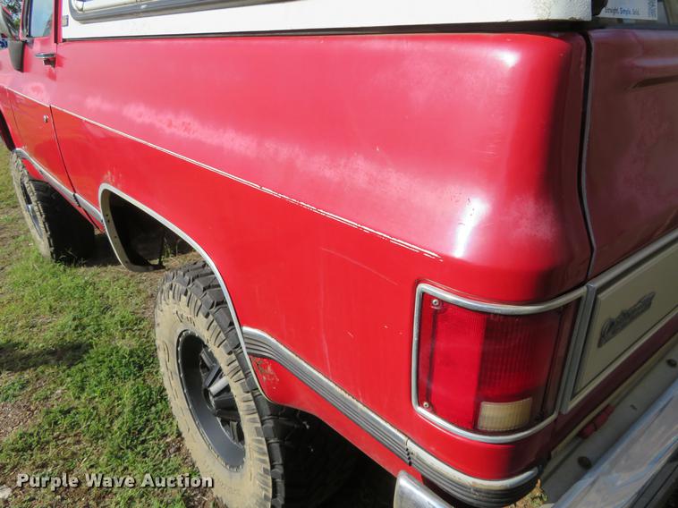 image for item DE6392 1990 Chevrolet K5 Blazer SUV