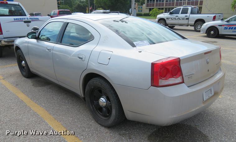 image for item DE6393 2010 Dodge Charger