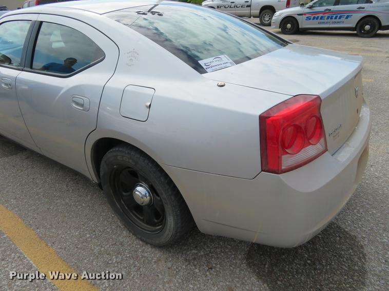 image for item DE6393 2010 Dodge Charger