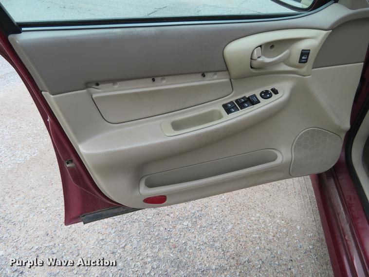 image for item DE6394 2005 Chevrolet Impala LS