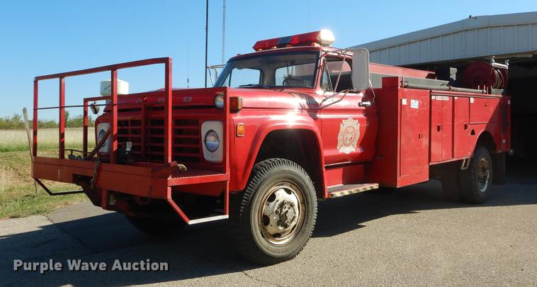 image for item DF1755 1979 Ford F600 fire truck