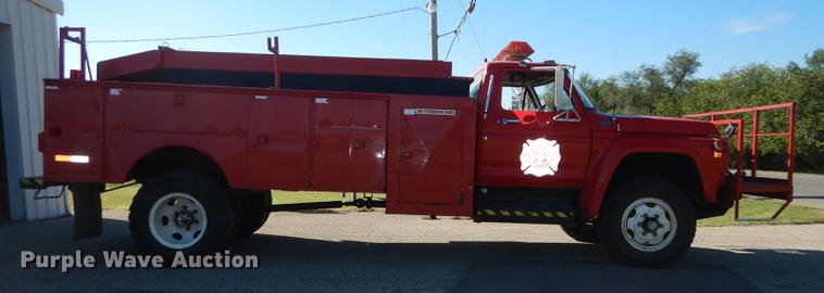 image for item DF1755 1979 Ford F600 fire truck