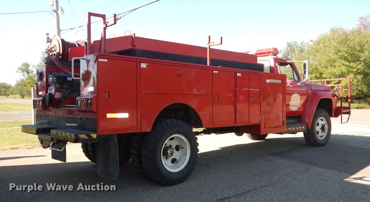 image for item DF1755 1979 Ford F600 fire truck