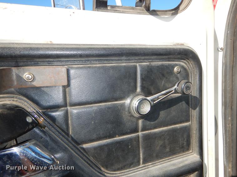 image for item DF1755 1979 Ford F600 fire truck