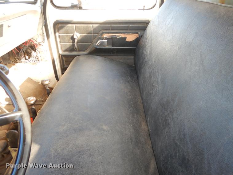 image for item DF1755 1979 Ford F600 fire truck