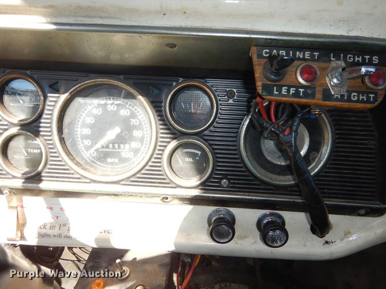 image for item DF1755 1979 Ford F600 fire truck