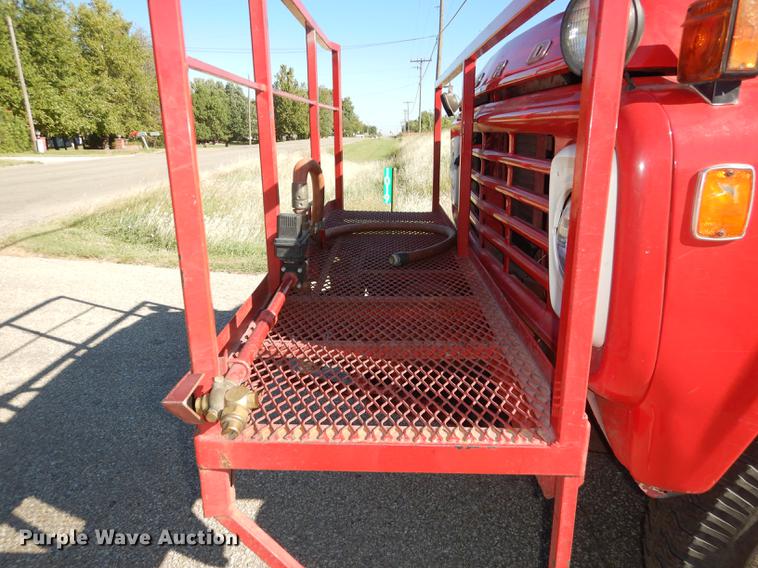 image for item DF1755 1979 Ford F600 fire truck