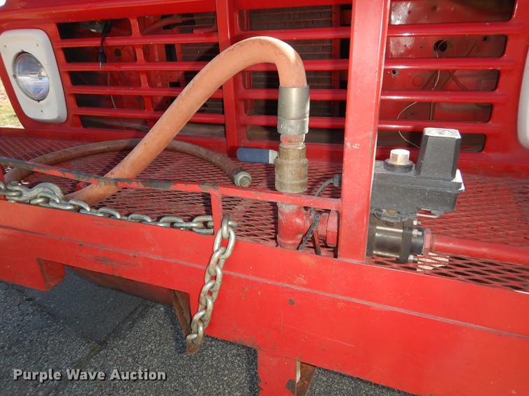 image for item DF1755 1979 Ford F600 fire truck