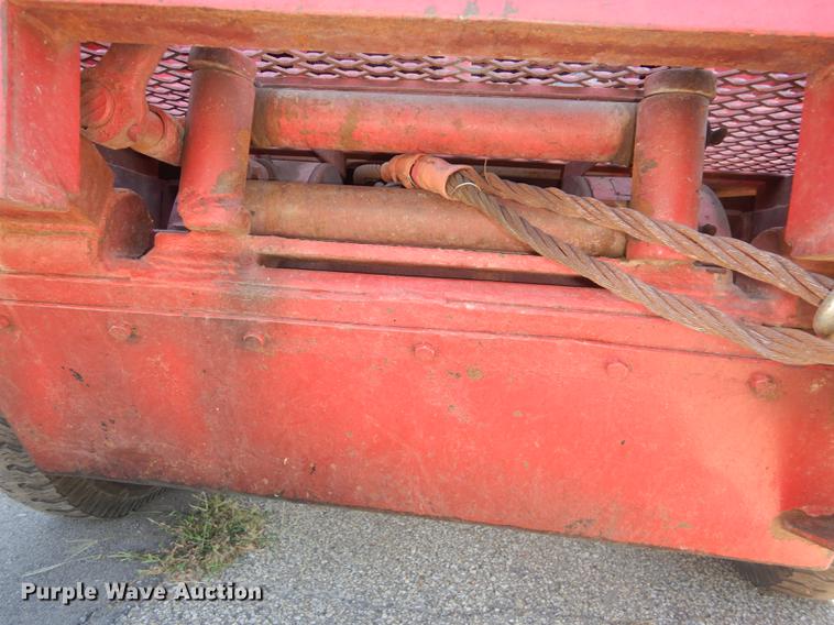 image for item DF1755 1979 Ford F600 fire truck