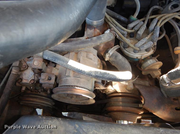 image for item DF1755 1979 Ford F600 fire truck