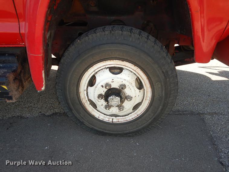 image for item DF1755 1979 Ford F600 fire truck