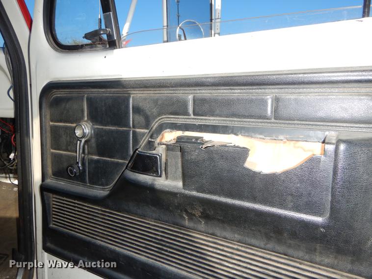 image for item DF1755 1979 Ford F600 fire truck